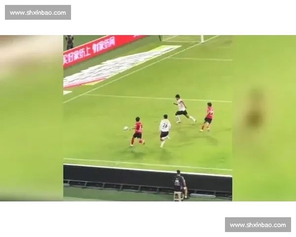 苏超决战：淮安草根带伤死磕南通，拼至终场燃爆 3 万人